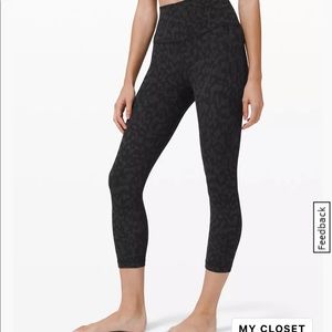 Lulu align cropped leggings 21” inseam Black print